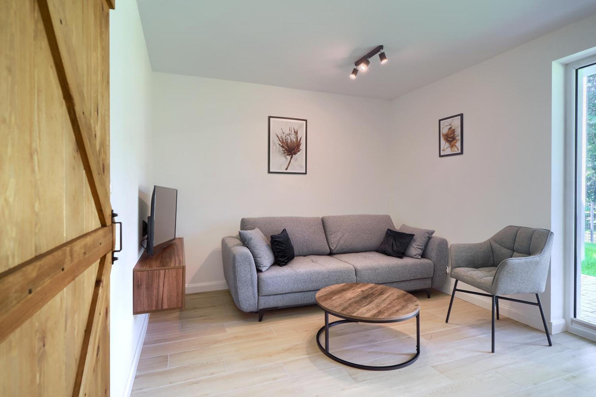 Apartamenty 7 Debow Nad Morzem Plesna  Exterior photo